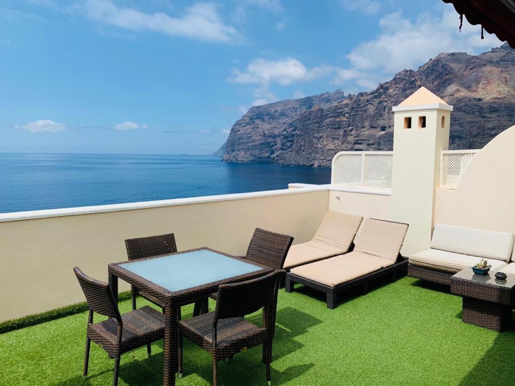 Los Gigantes